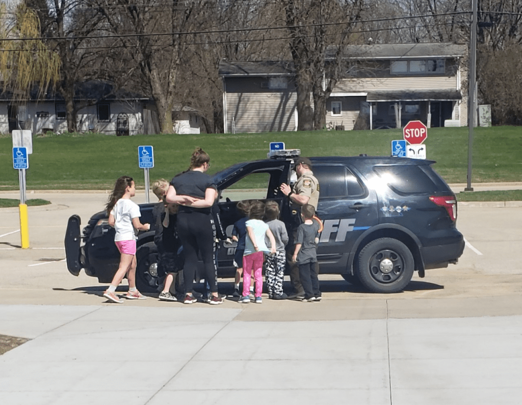 This image has an empty alt attribute; its file name is sheriff.png